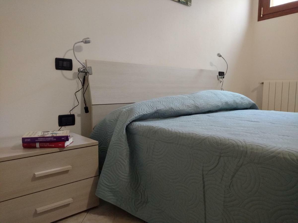 Ferienwohnung Tra Mare E Monti Santa Giusta Exterior foto