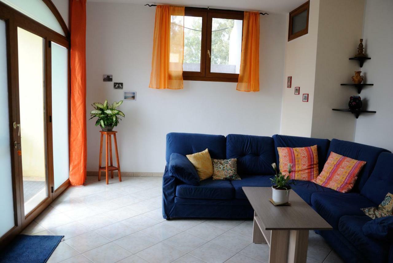 Ferienwohnung Tra Mare E Monti Santa Giusta Exterior foto